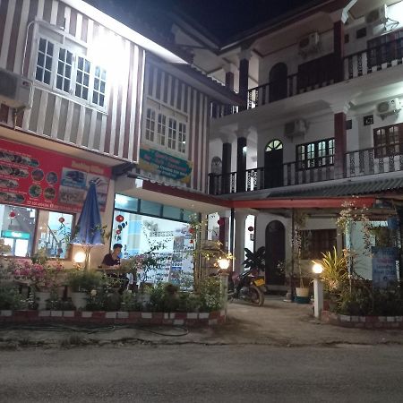 Vang Vieng Queen's House Buitenkant foto