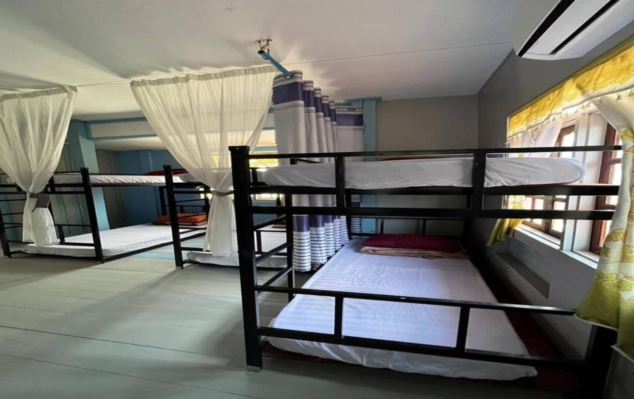 Vang Vieng Queen's House Buitenkant foto